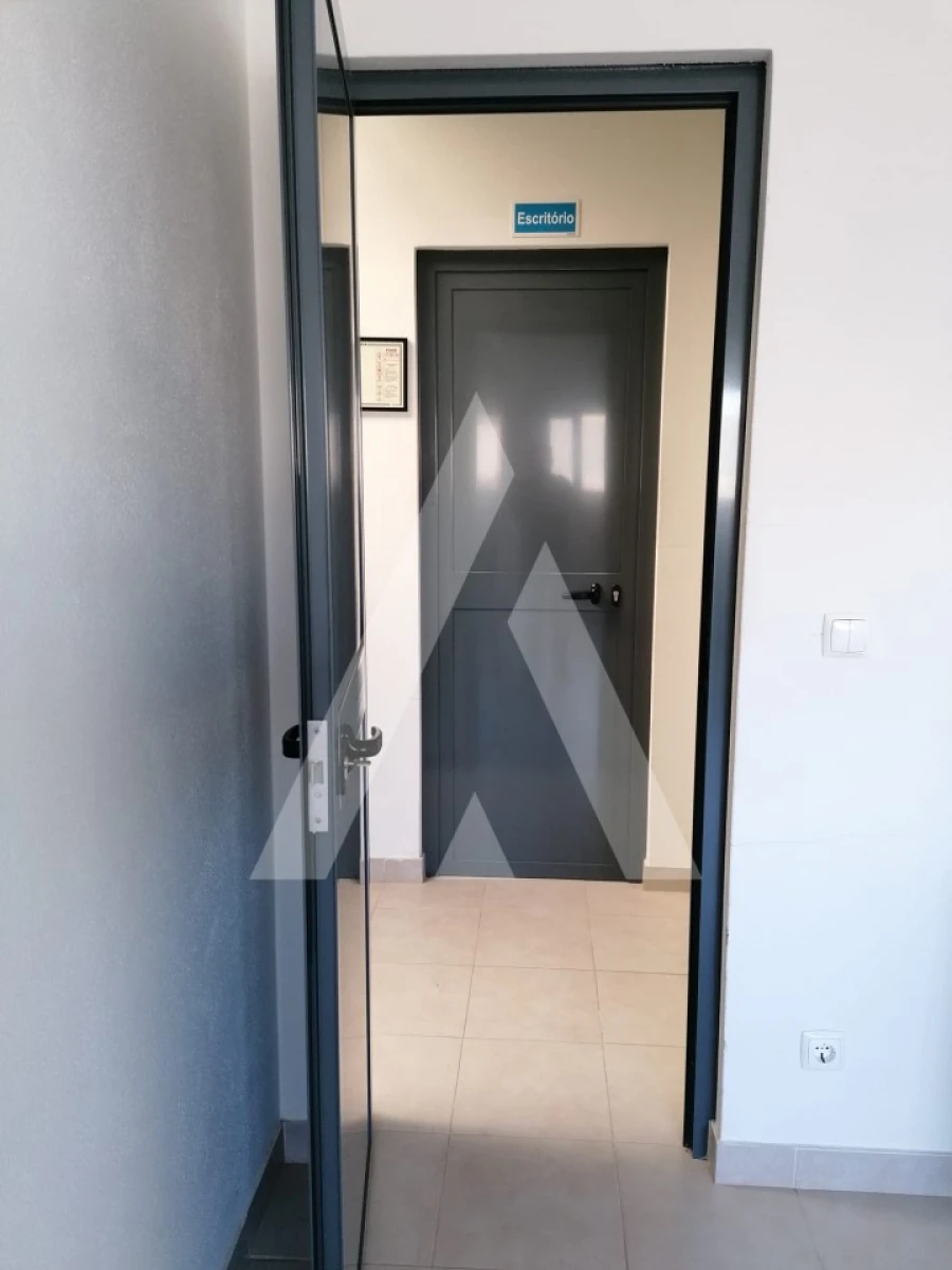 Armazém para Venda em Moita Foto 7