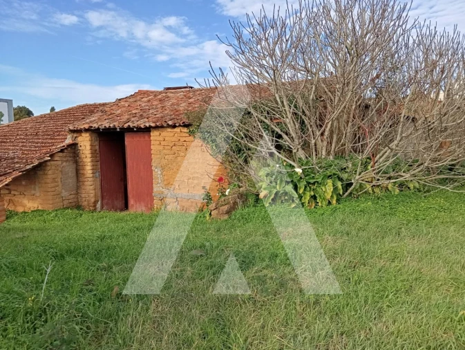 Moradia T2 para Venda em Oiã Foto 29