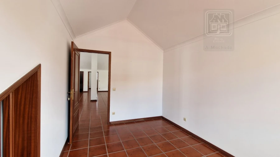 Moradia T3 para Venda em Relva Foto 59