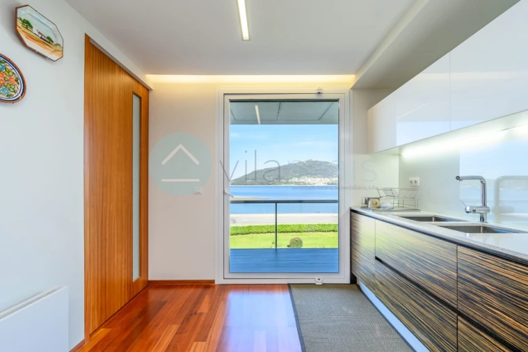 Apartamento T2 para Venda em Caminha (Matriz) e Vilarelho Foto 14