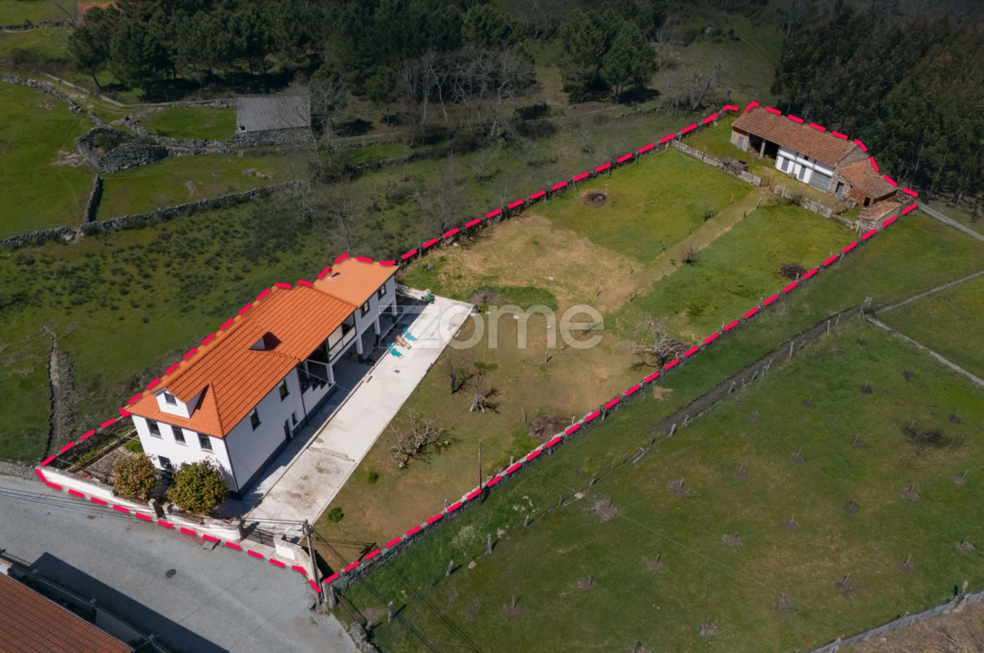 Quinta T3 para Venda em Vreia de Jales Foto 2