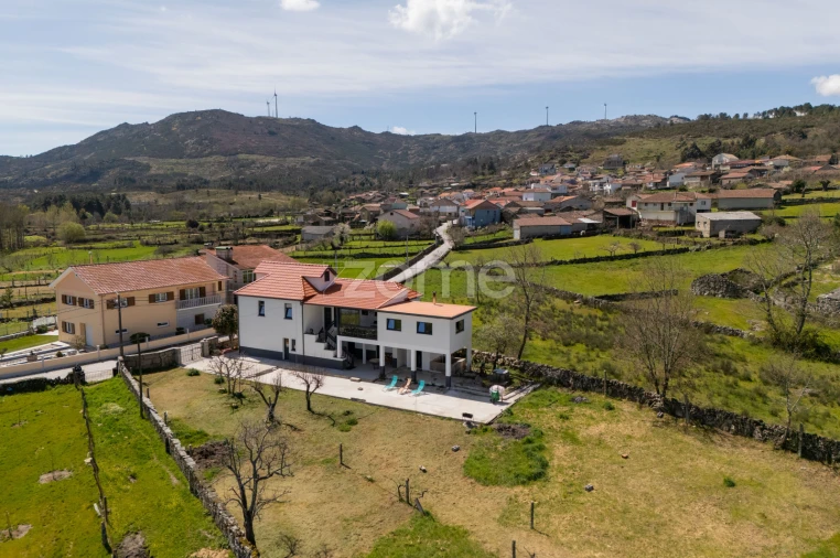 Quinta T3 para Venda em Vreia de Jales Foto 11