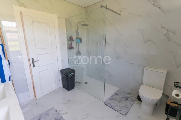 Quinta T3 para Venda em Vreia de Jales Foto 30