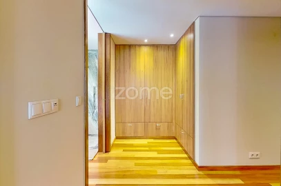 Apartamento T3 para Arrendamento em Aldoar, Foz do Douro e Nevogilde