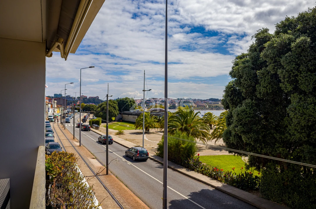 Apartamento T3 para Arrendamento em Aldoar, Foz do Douro e Nevogilde Foto 27