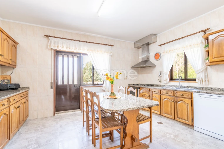 Moradia T4 para Venda em Sandim, Olival, Lever e Crestuma Foto 34