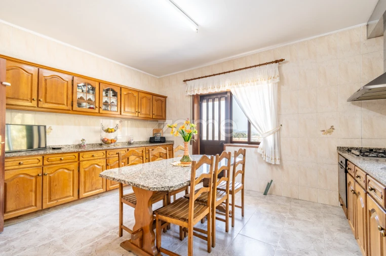 Moradia T4 para Venda em Sandim, Olival, Lever e Crestuma Foto 36