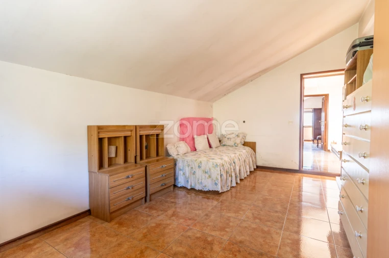 Moradia T4 para Venda em Sandim, Olival, Lever e Crestuma Foto 43