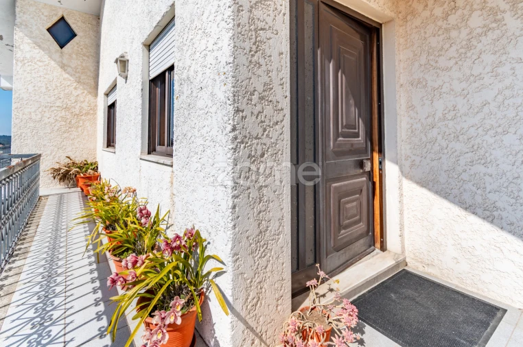 Moradia T4 para Venda em Sandim, Olival, Lever e Crestuma Foto 44