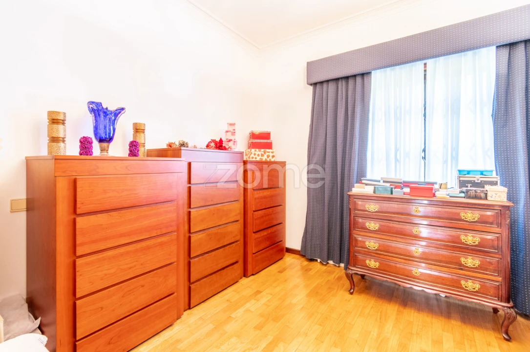 Moradia T4 para Venda em Sandim, Olival, Lever e Crestuma Foto 18