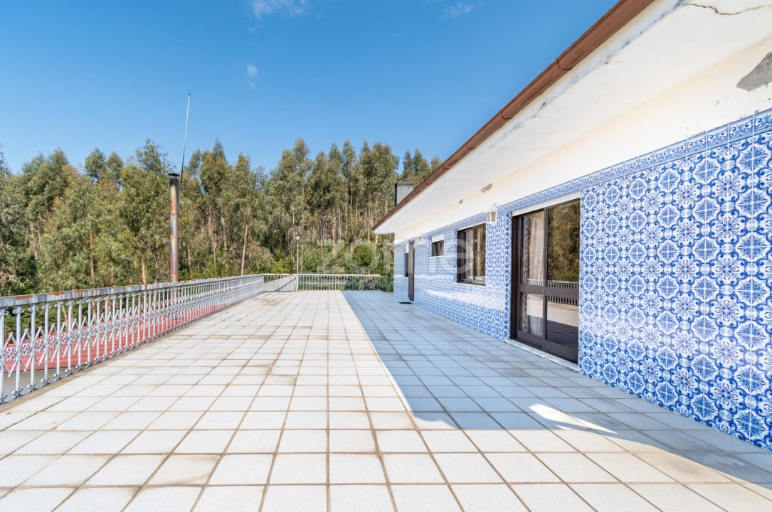 Moradia T4 para Venda em Sandim, Olival, Lever e Crestuma Foto 1