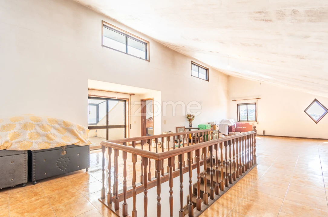 Moradia T4 para Venda em Sandim, Olival, Lever e Crestuma Foto 38