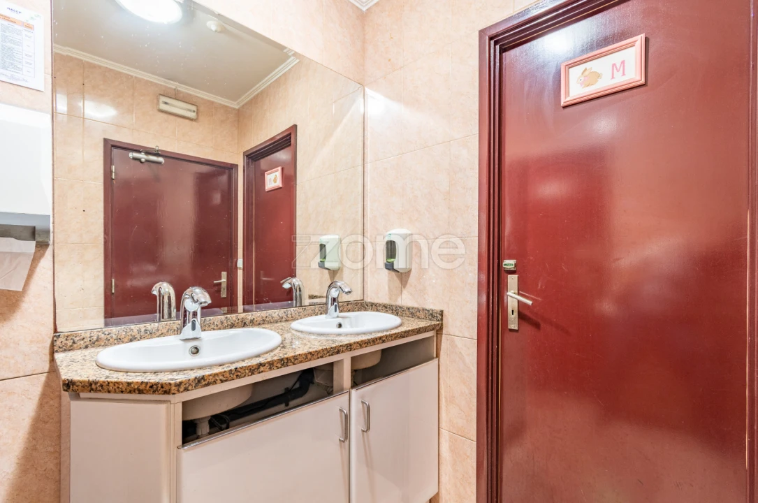 Moradia T4 para Venda em Sandim, Olival, Lever e Crestuma Foto 66