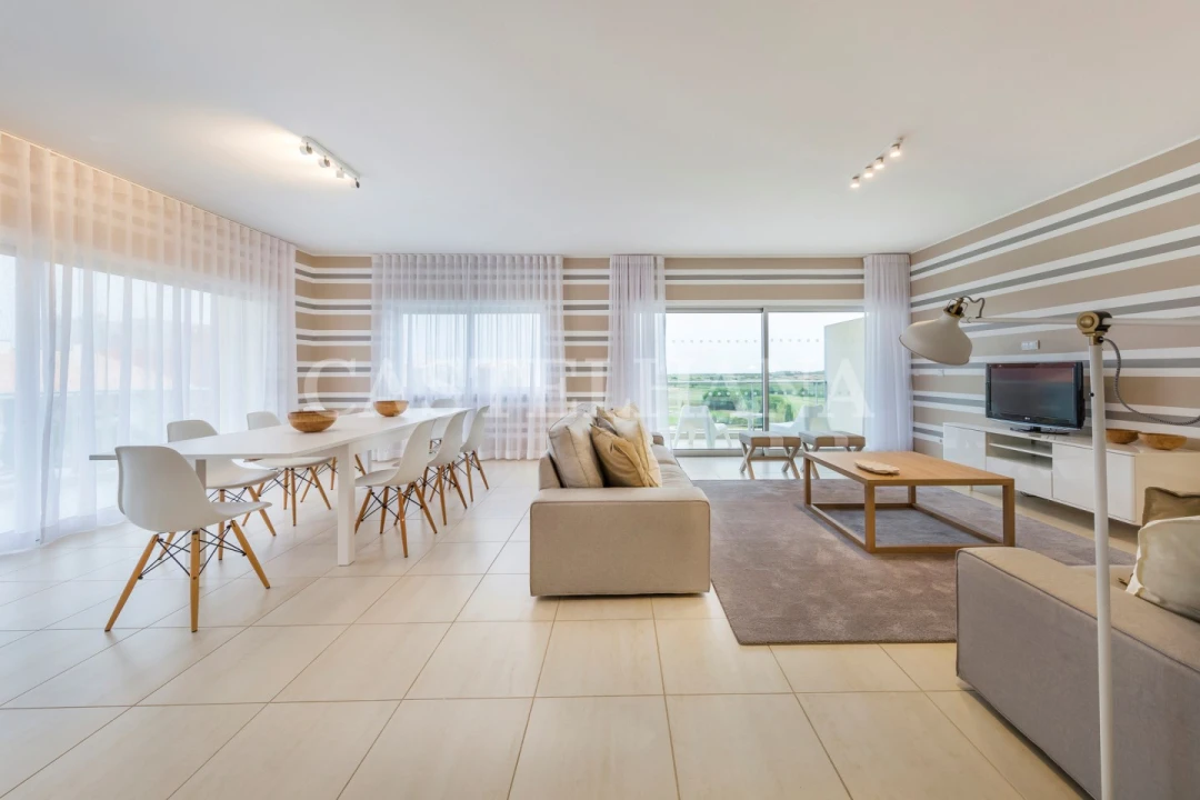 Apartamento T2 para Venda em Quarteira Foto 6