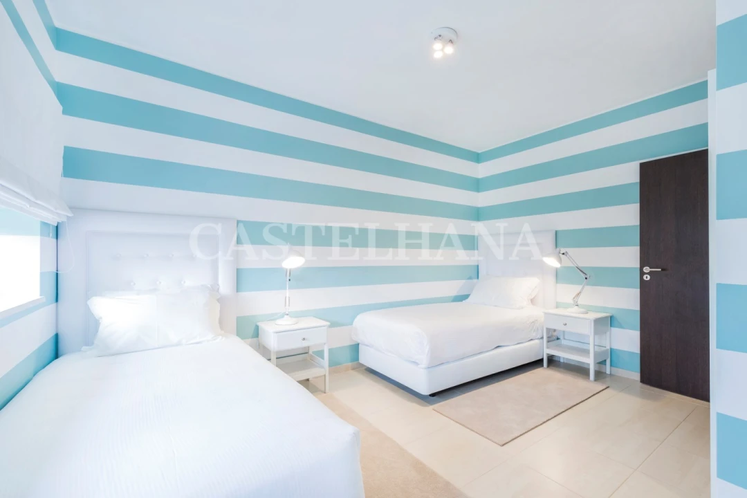 Apartamento T2 para Venda em Quarteira Foto 9