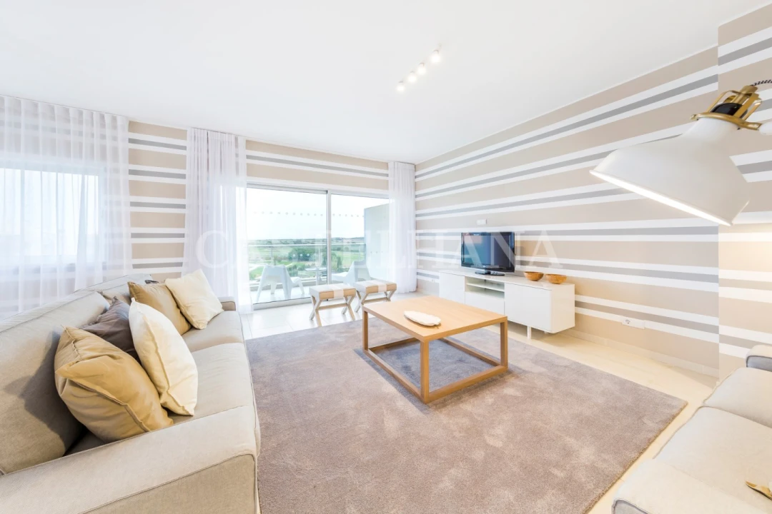 Apartamento T2 para Venda em Quarteira Foto 32