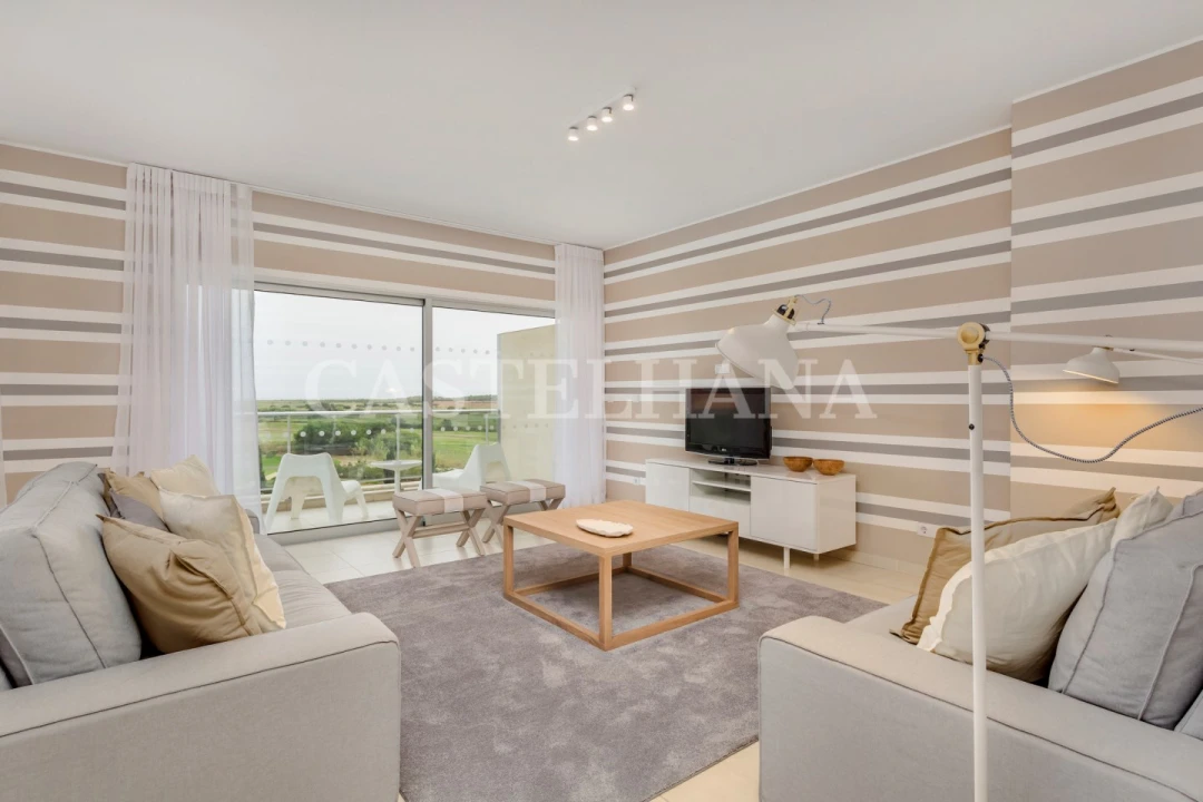 Apartamento T2 para Venda em Quarteira Foto 33