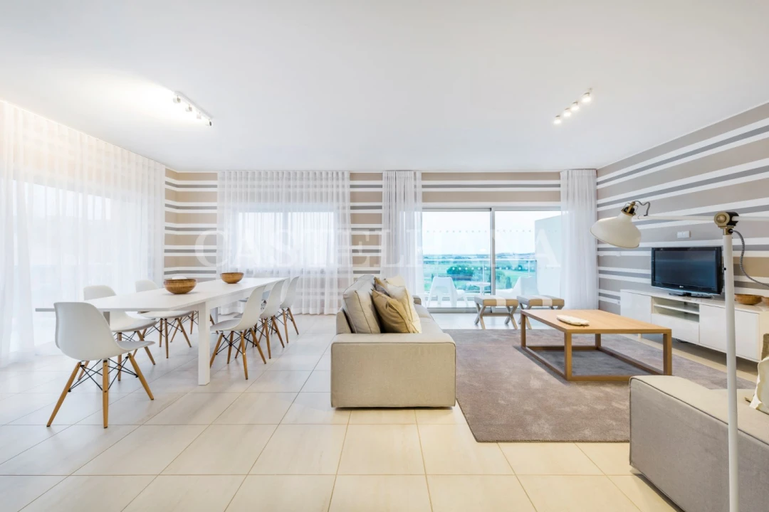 Apartamento T2 para Venda em Quarteira Foto 39