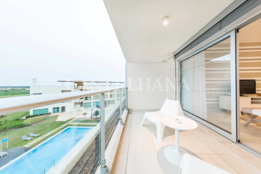 Apartamento T2 para Venda em Quarteira Foto 59