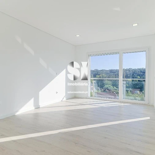 Moradia T4 para Venda em Antuzede e Vil de Matos Foto 12