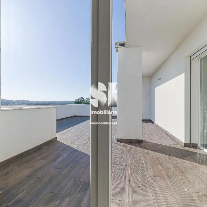 Moradia T4 para Venda em Antuzede e Vil de Matos Foto 19