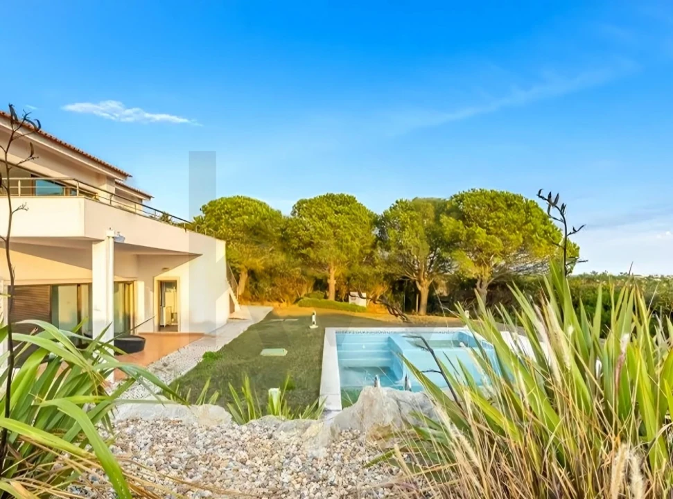 Moradia T6 para Venda em Alcabideche Foto 4