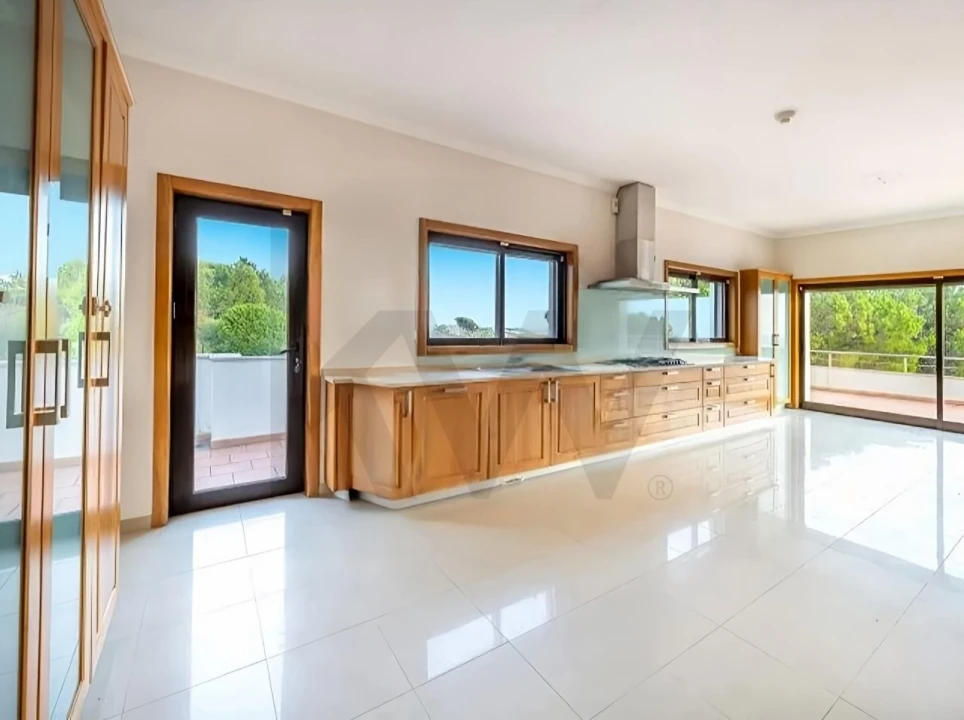 Moradia T6 para Venda em Alcabideche Foto 17