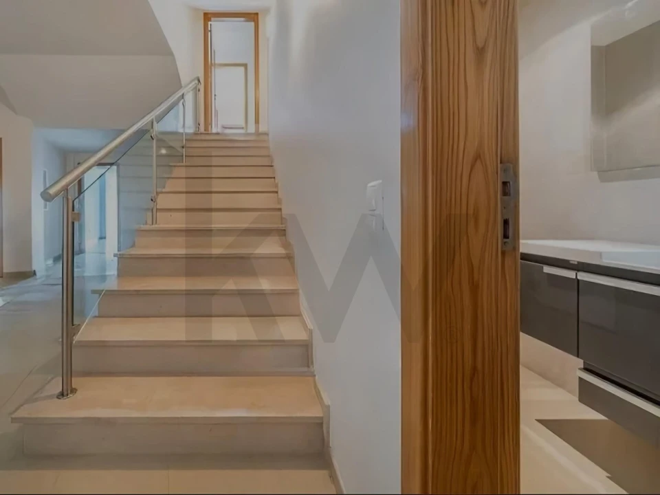 Moradia T6 para Venda em Alcabideche Foto 20