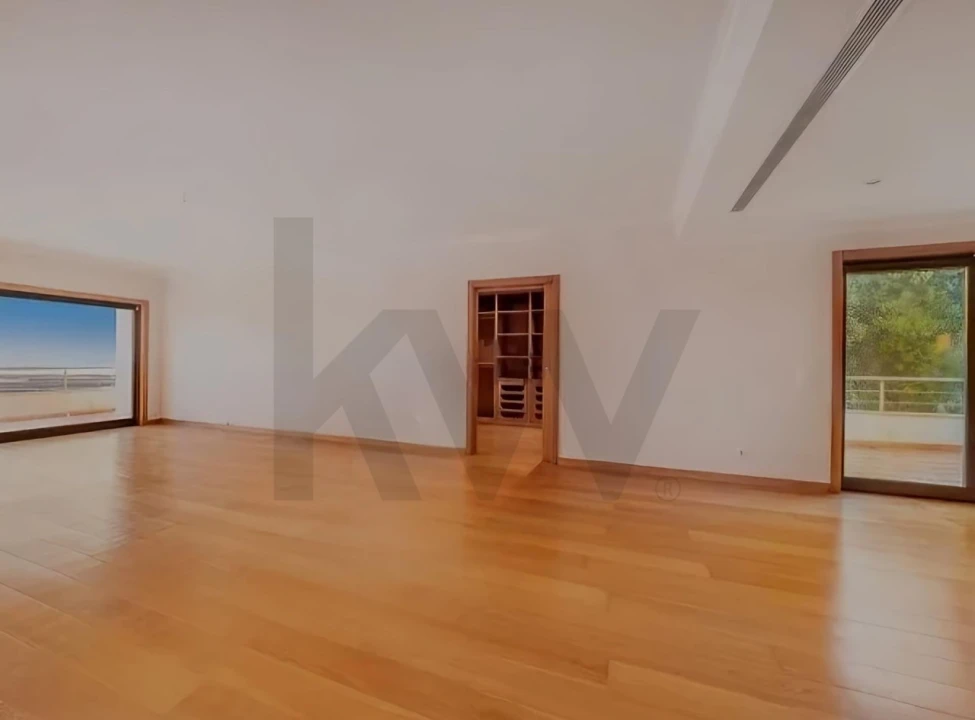 Moradia T6 para Venda em Alcabideche Foto 24