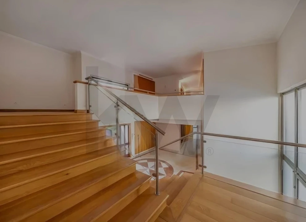 Moradia T6 para Venda em Alcabideche Foto 28