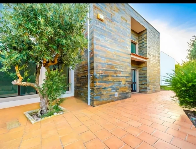 Moradia T6 para Venda em Alcabideche Foto 6