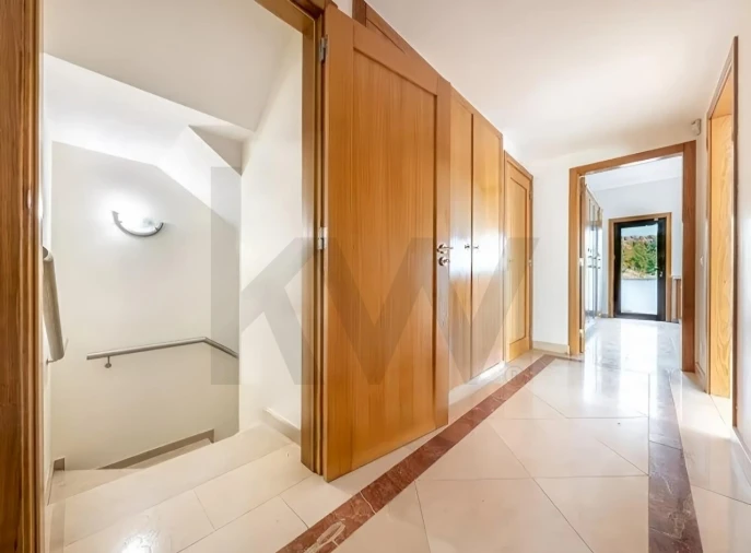 Moradia T6 para Venda em Alcabideche Foto 13