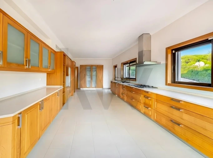 Moradia T6 para Venda em Alcabideche Foto 18