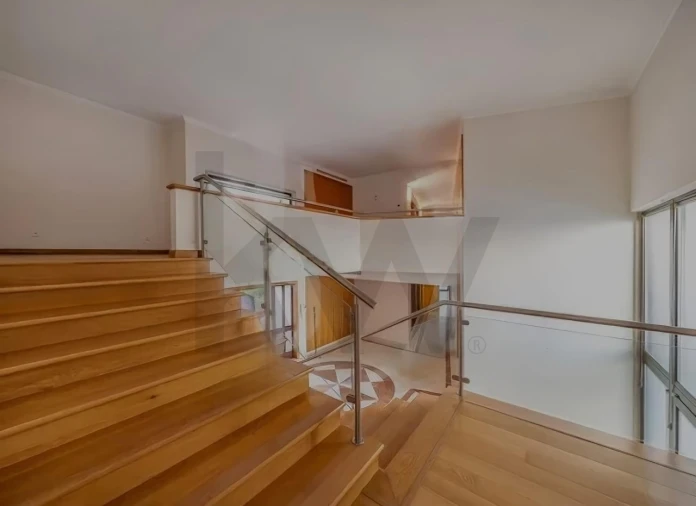 Moradia T6 para Venda em Alcabideche Foto 28