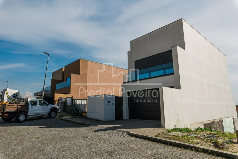 Terreno para Venda em Rio Mau e Arcos Foto 3