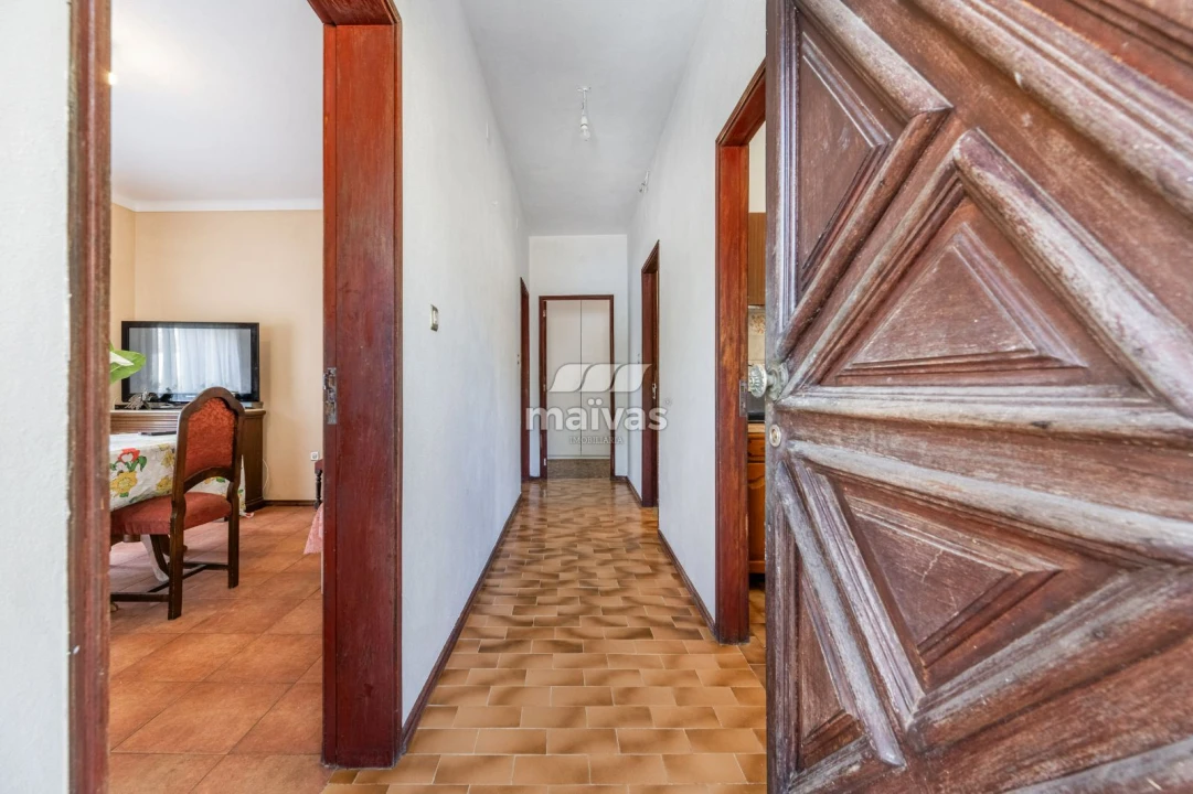 Moradia T4 para Venda em Pico de Regalados, Gondiães e Mós Foto 2