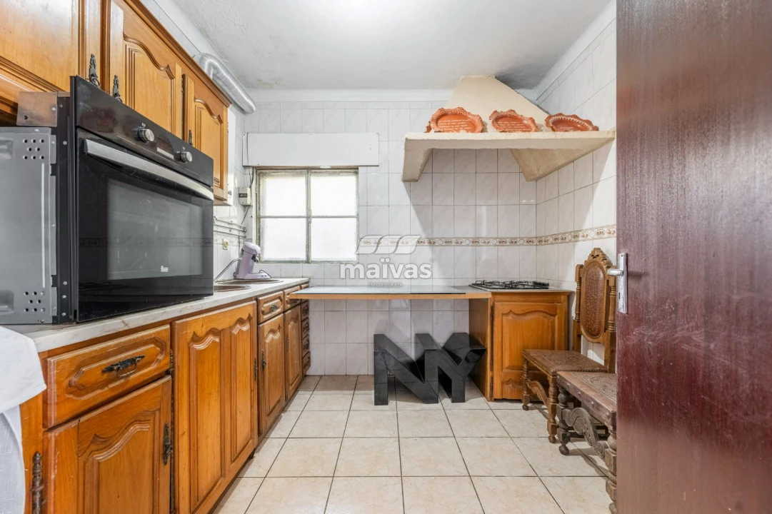 Moradia T4 para Venda em Pico de Regalados, Gondiães e Mós Foto 14