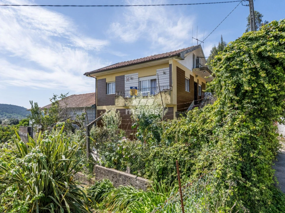 Moradia T4 para Venda em Pico de Regalados, Gondiães e Mós Foto 18