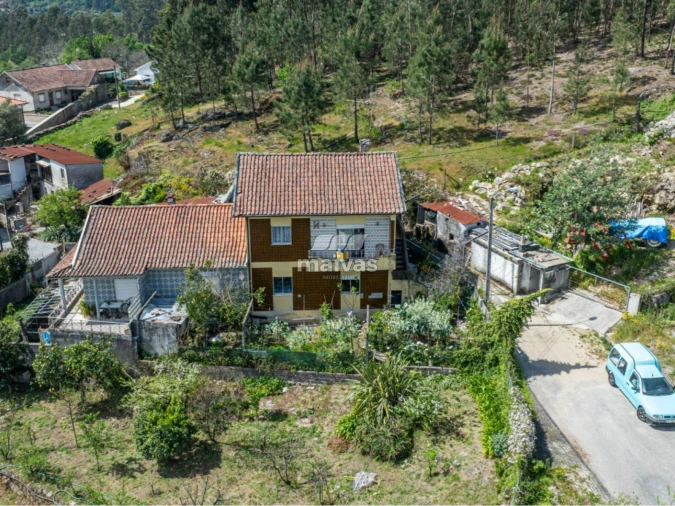 Moradia T4 para Venda em Pico de Regalados, Gondiães e Mós Foto 19