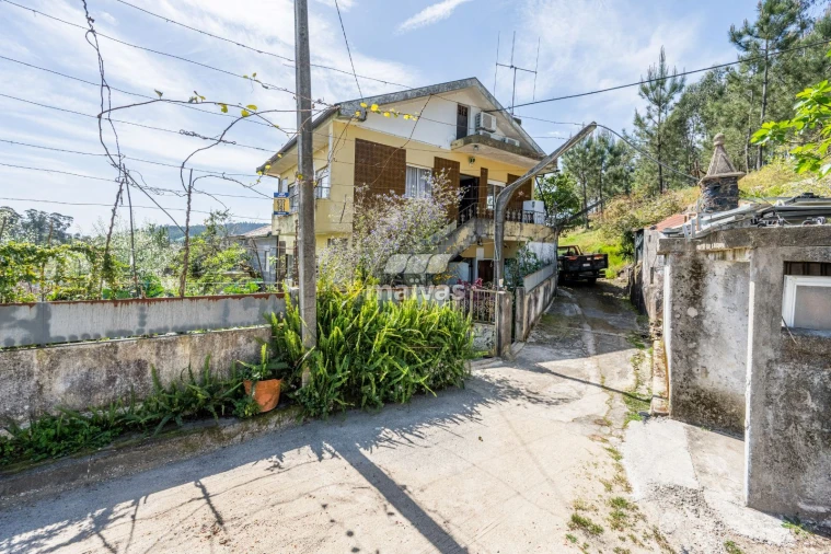 Moradia T4 para Venda em Pico de Regalados, Gondiães e Mós Foto 20
