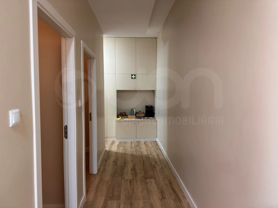 Negócio para Venda em Ramalde Foto 13