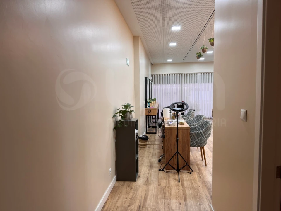 Negócio para Venda em Ramalde Foto 10