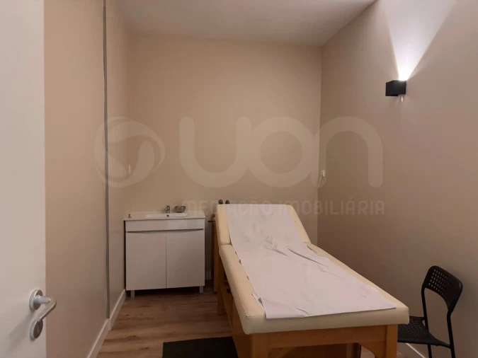 Negócio para Venda em Ramalde Foto 12