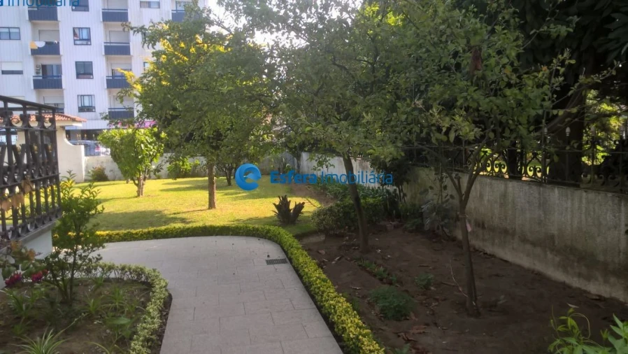 Moradia T4 para Venda em Cidade da Maia Foto 6