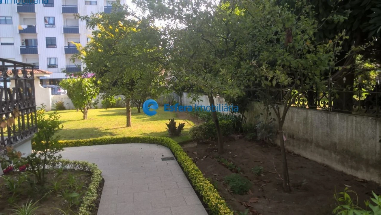 Moradia T4 para Venda em Cidade da Maia Foto 6