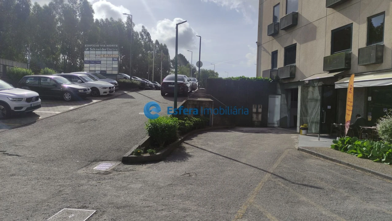 Loja para Arrendamento em Cidade da Maia Foto 12