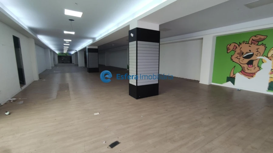 Loja para Arrendamento em Castêlo da Maia Foto 11