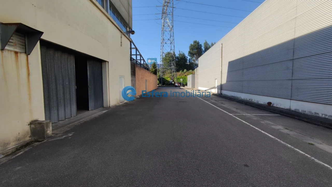 Loja para Arrendamento em Castêlo da Maia Foto 6