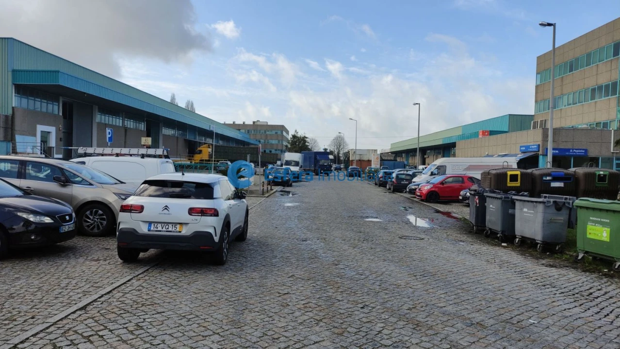 Garagem para Arrendamento em Perafita, Lavra e Santa Cruz do Bispo Foto 11