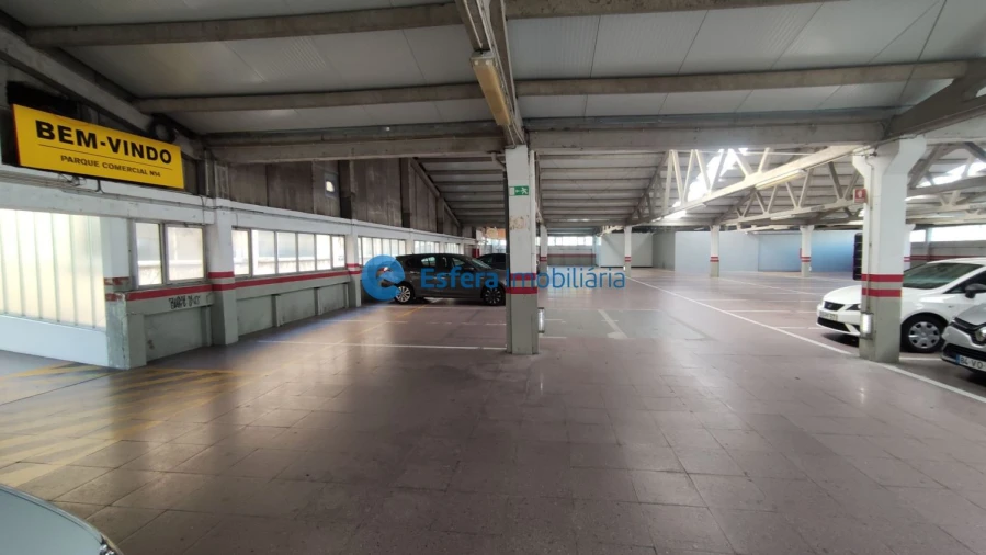 Loja para Arrendamento em Castêlo da Maia Foto 9